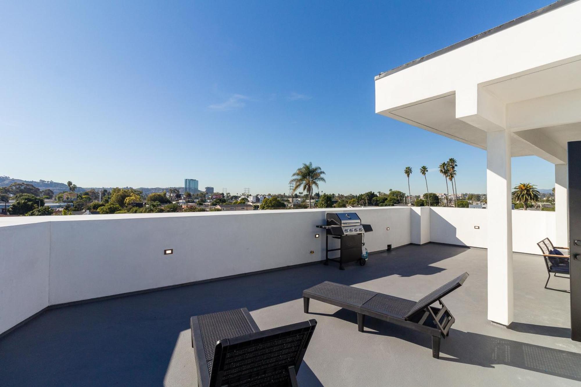 Brand New Modern 4 Bedroom House Pickfair Village Los Angeles Eksteriør billede